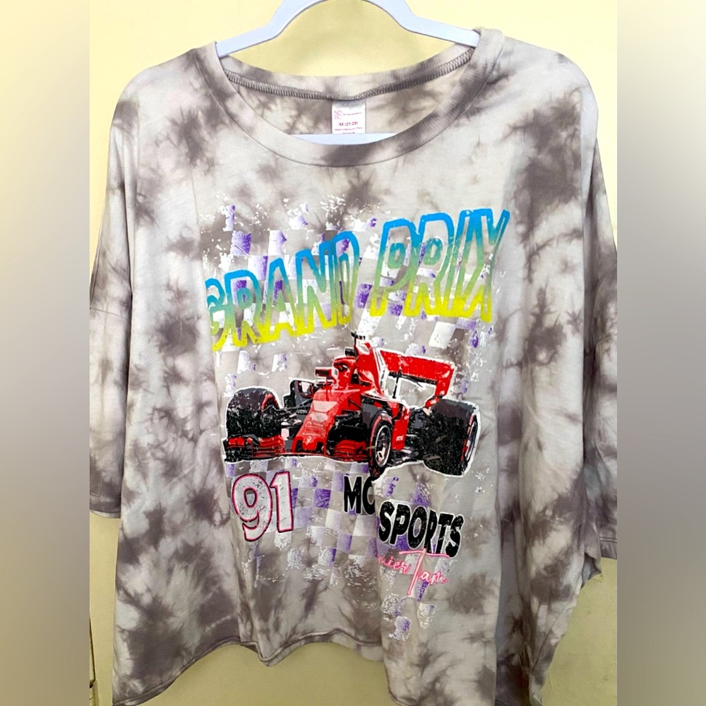 Cropped Graphic Tee
